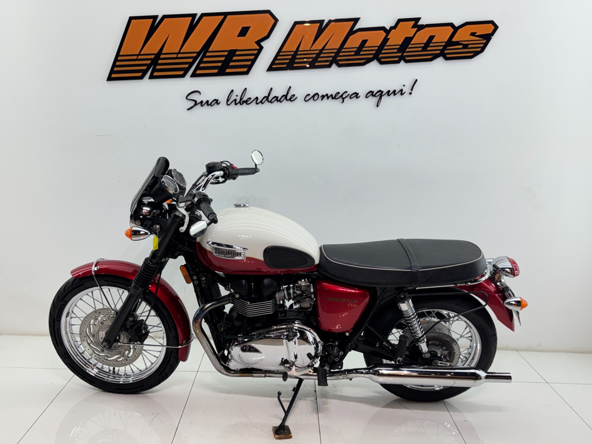 TRIUMPH BONNEVILLE T 100 865