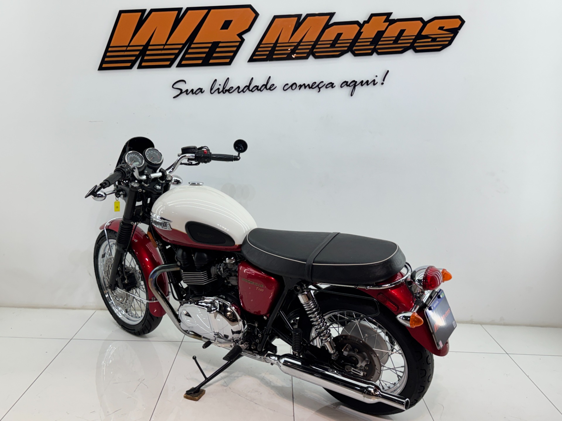 TRIUMPH BONNEVILLE T 100 865