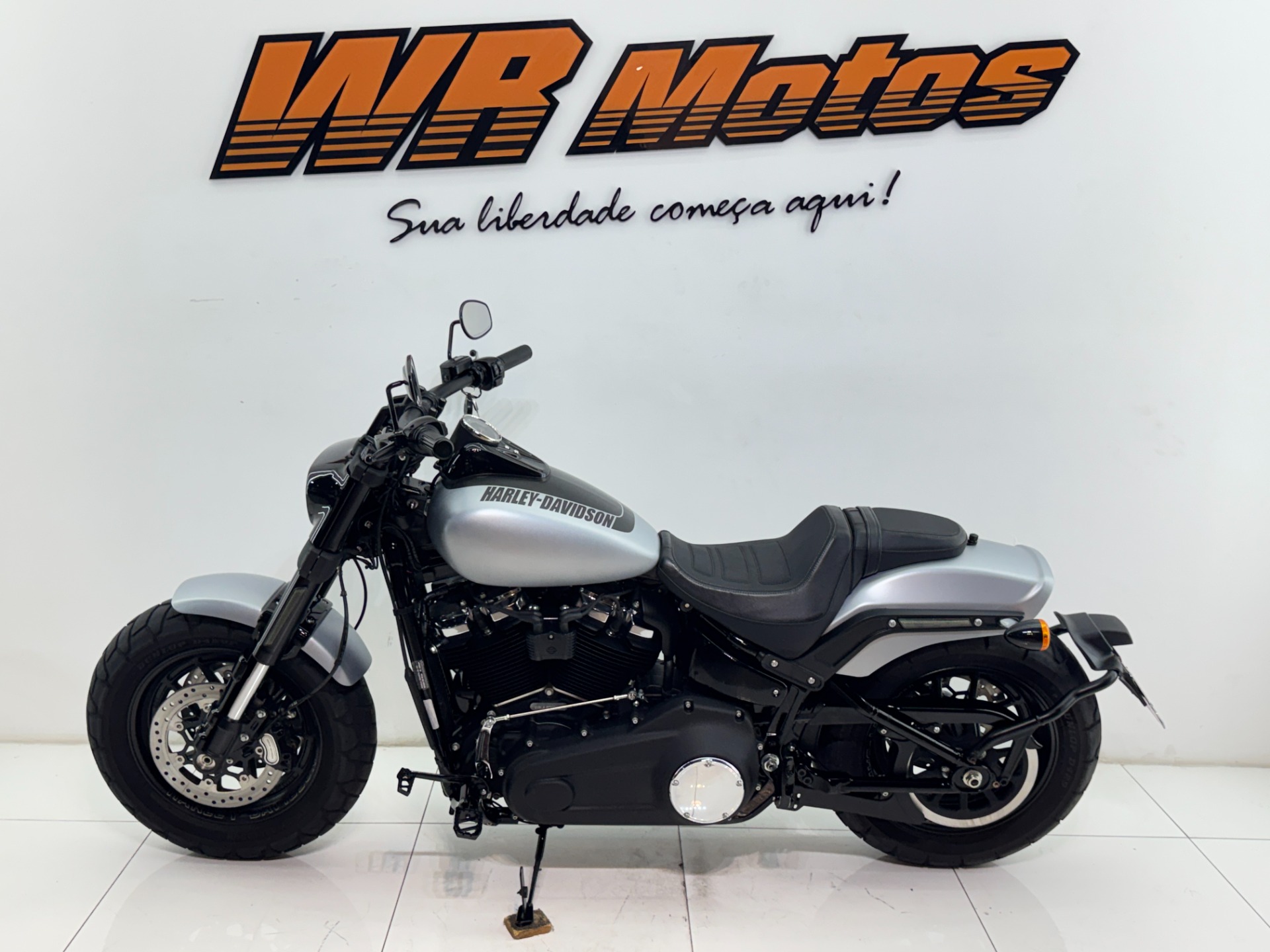 HARLEY-DAVIDSON SOFTAIL FAT BOB 107