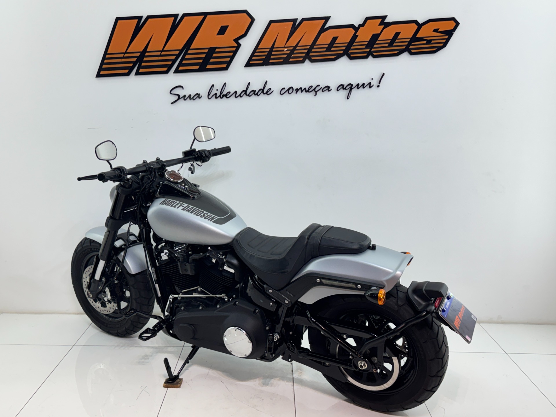 HARLEY-DAVIDSON SOFTAIL FAT BOB 107
