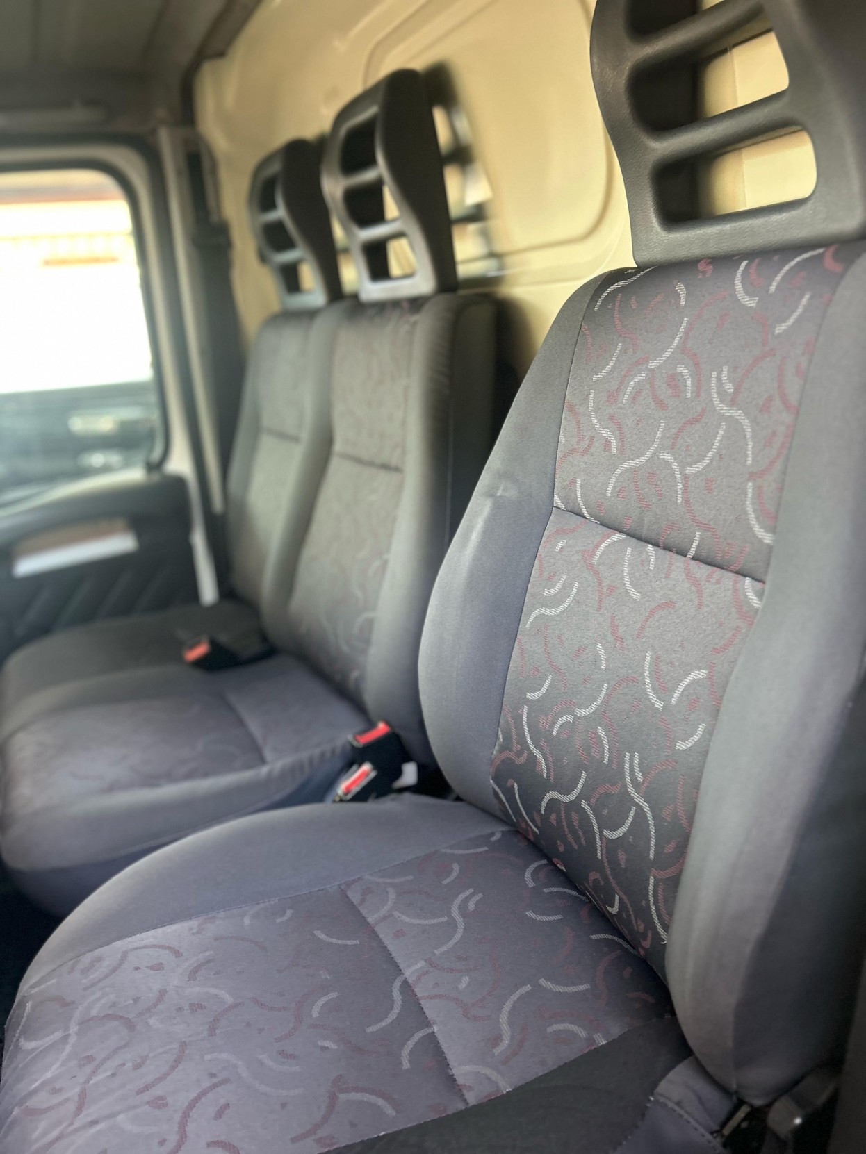 Car Image 12