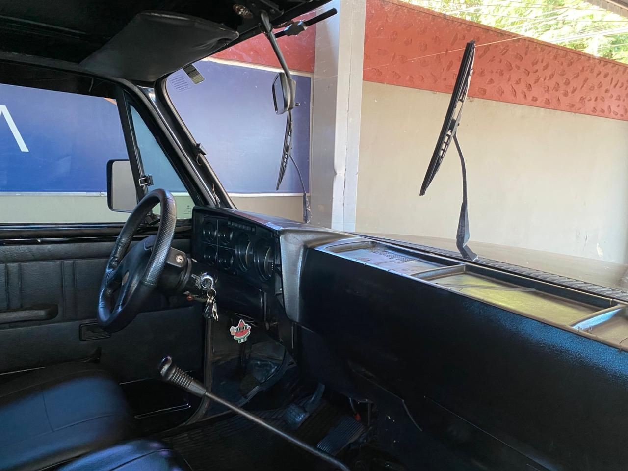 CHEVROLET D20 4.0 CUSTOM DE LUXE CS 8V