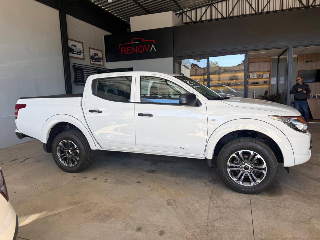 MITSUBISHI L200 TRITON
