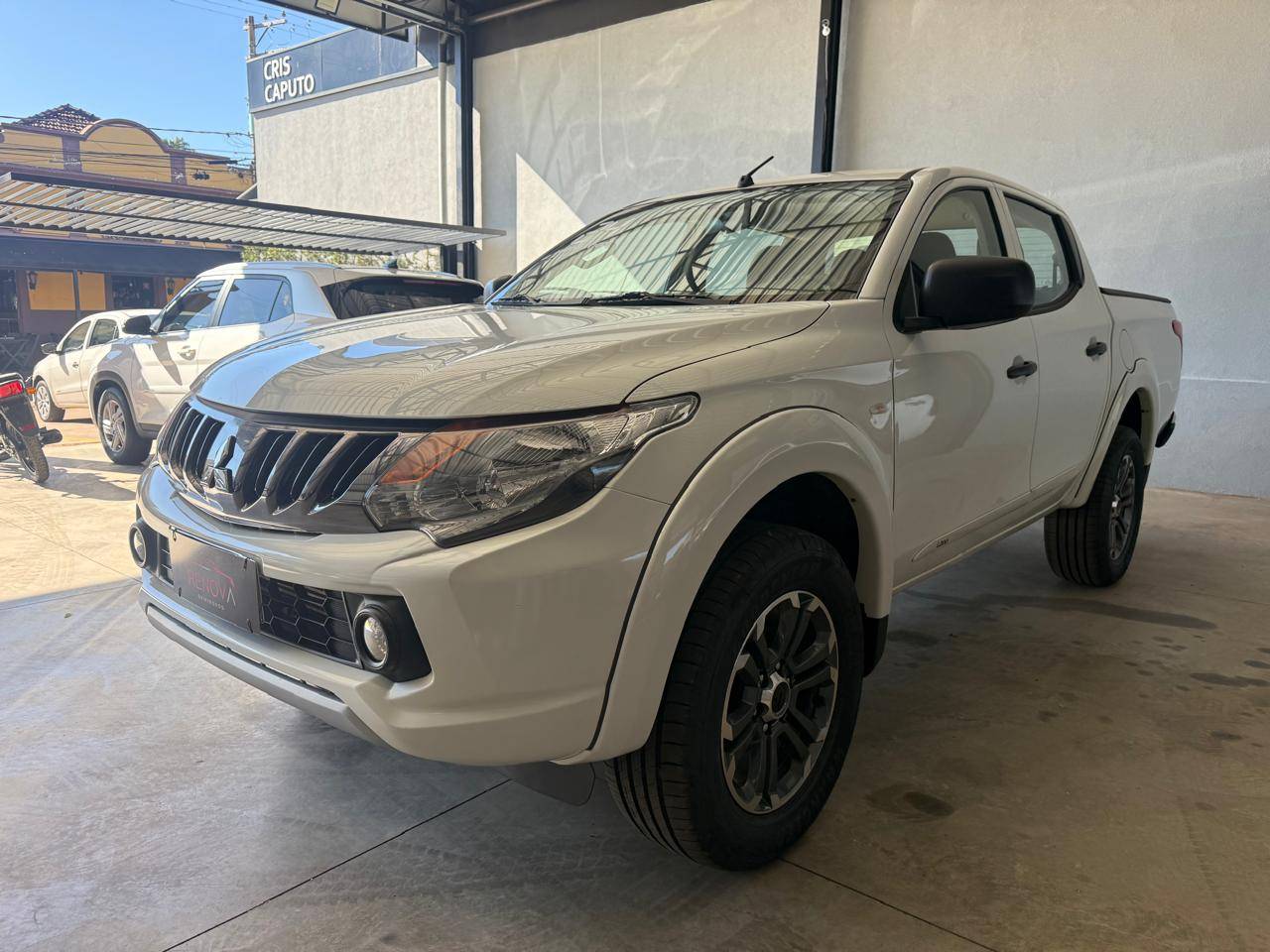MITSUBISHI L200 TRITON