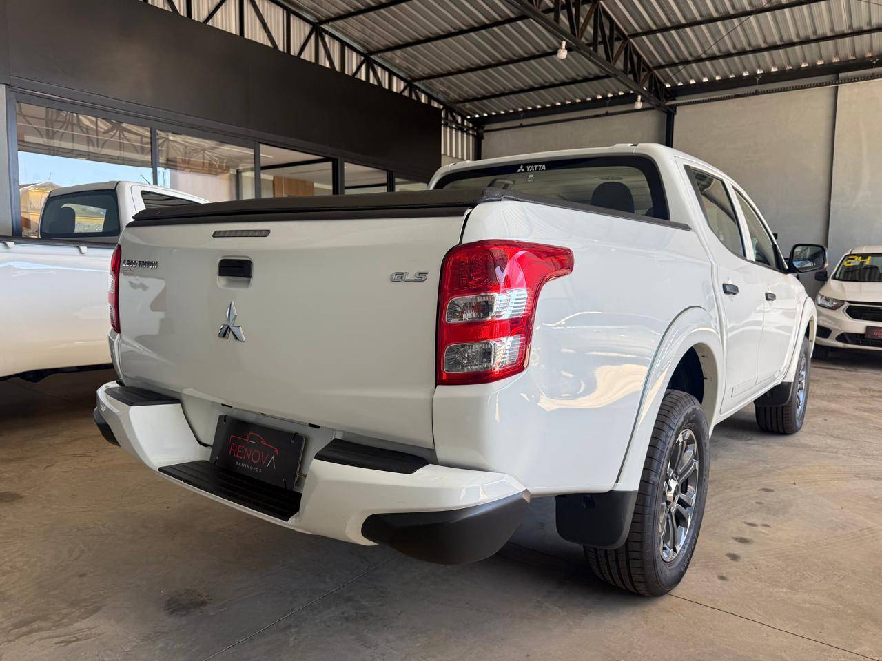 MITSUBISHI L200 TRITON