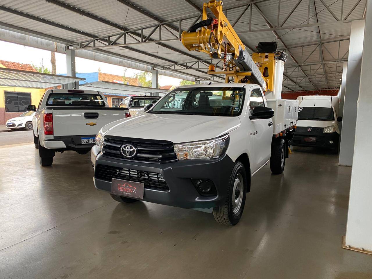 TOYOTA HILUX