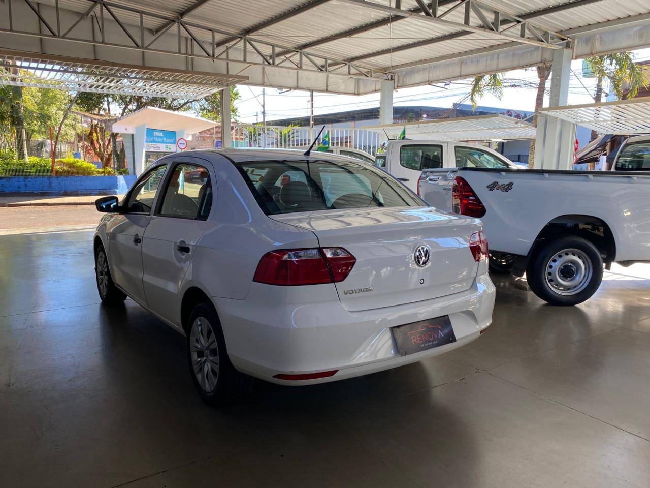 VOLKSWAGEN VOYAGE