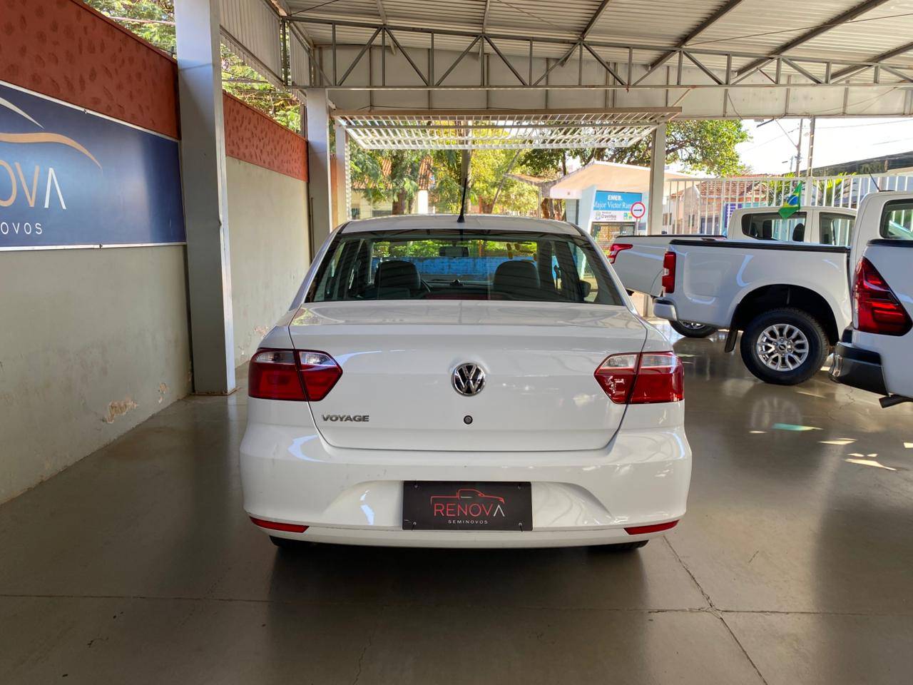 VOLKSWAGEN VOYAGE