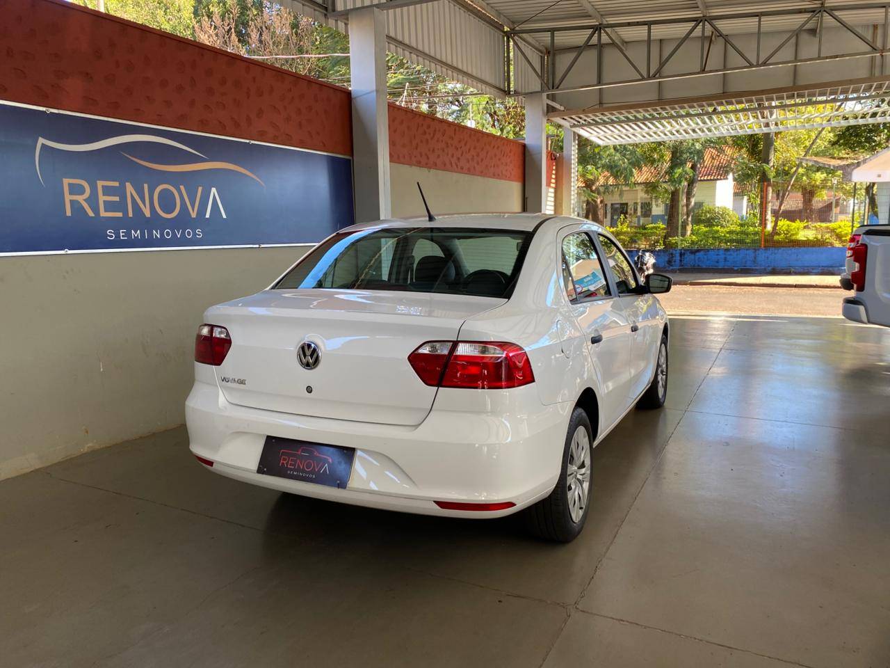 VOLKSWAGEN VOYAGE
