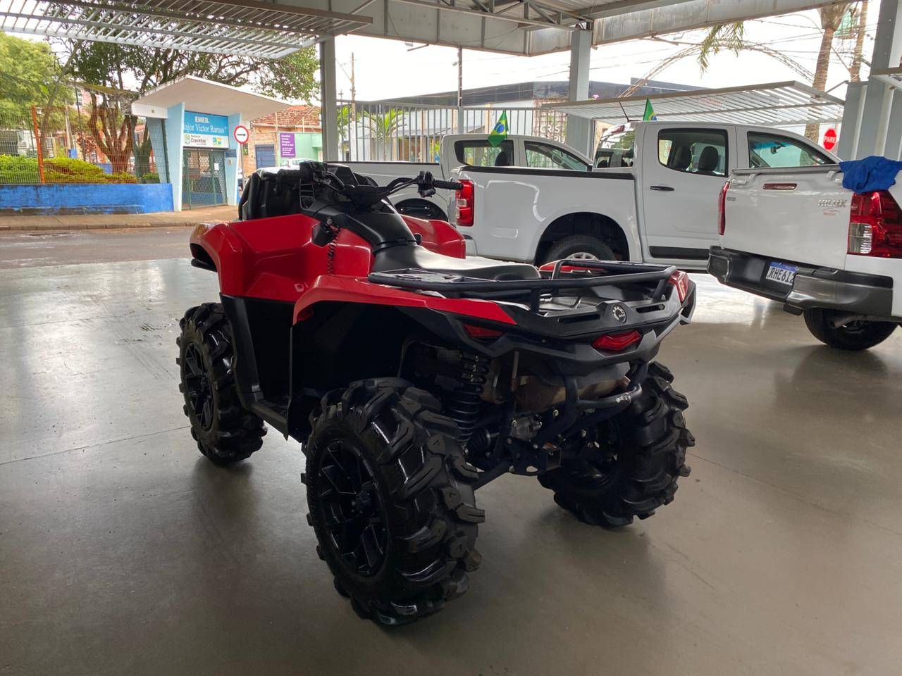 CAN-AM OUTLANDER X MR 700