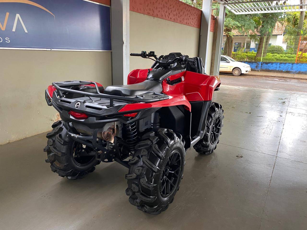 CAN-AM OUTLANDER X MR 700