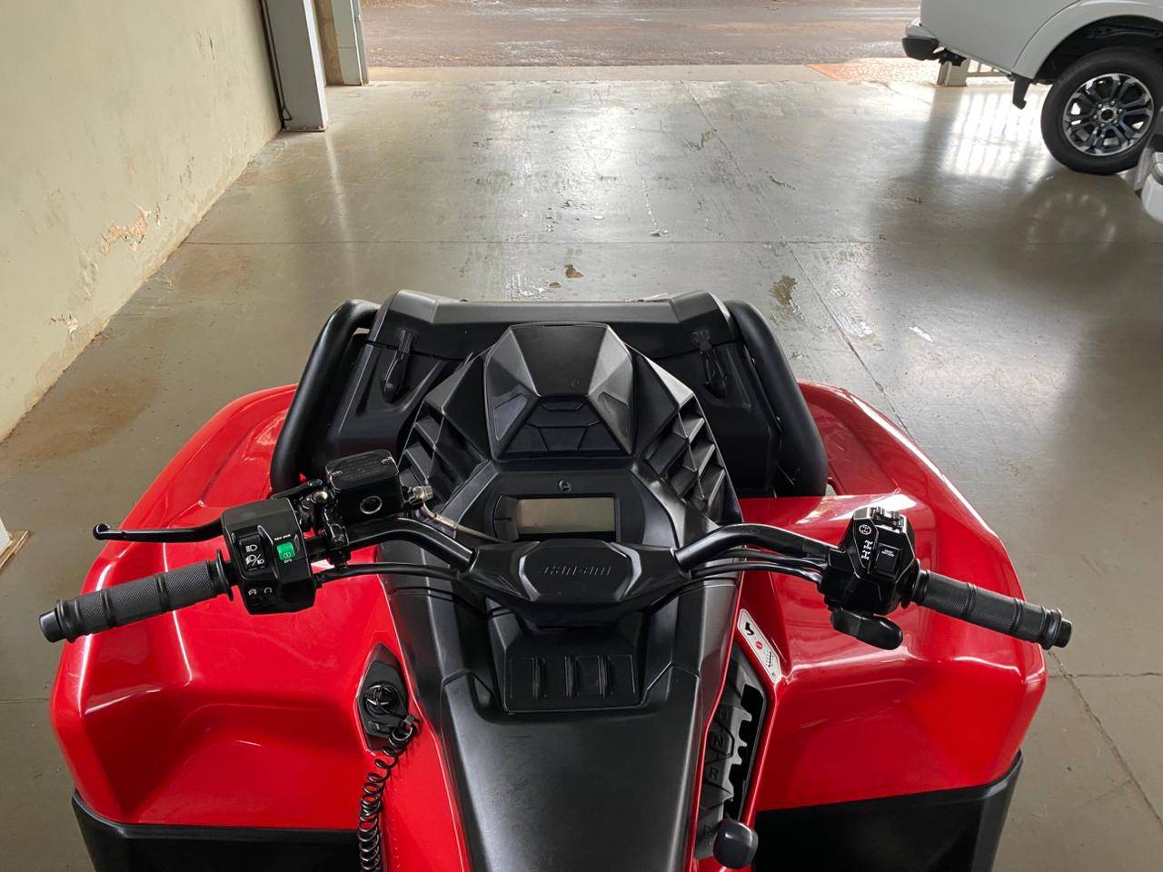 CAN-AM OUTLANDER X MR 700