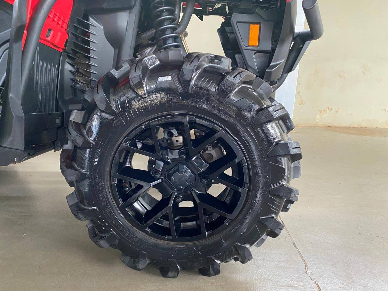 CAN-AM OUTLANDER X MR 700