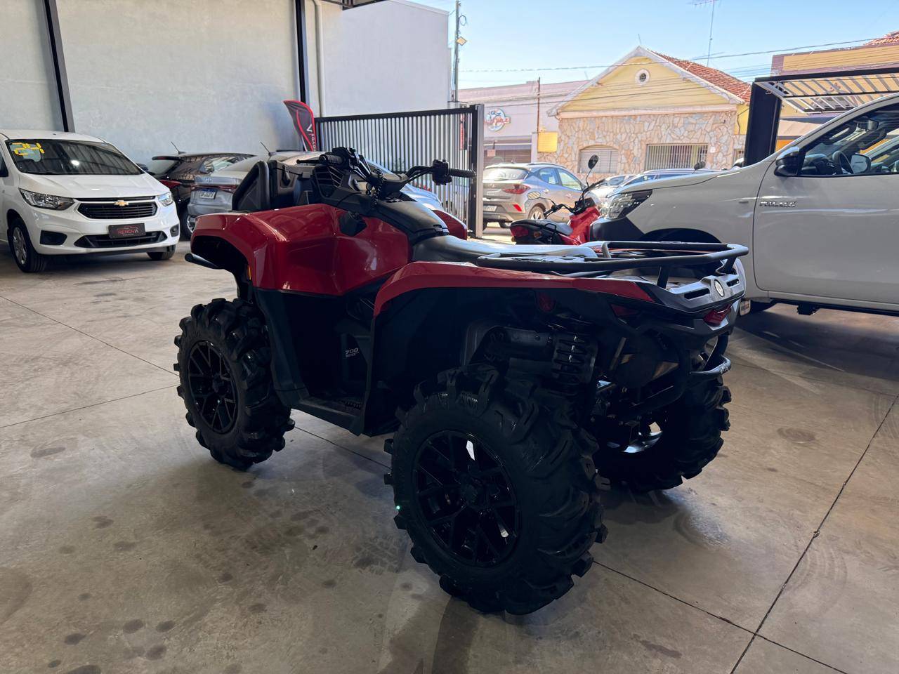 CAN-AM OUTLANDER X MR 700