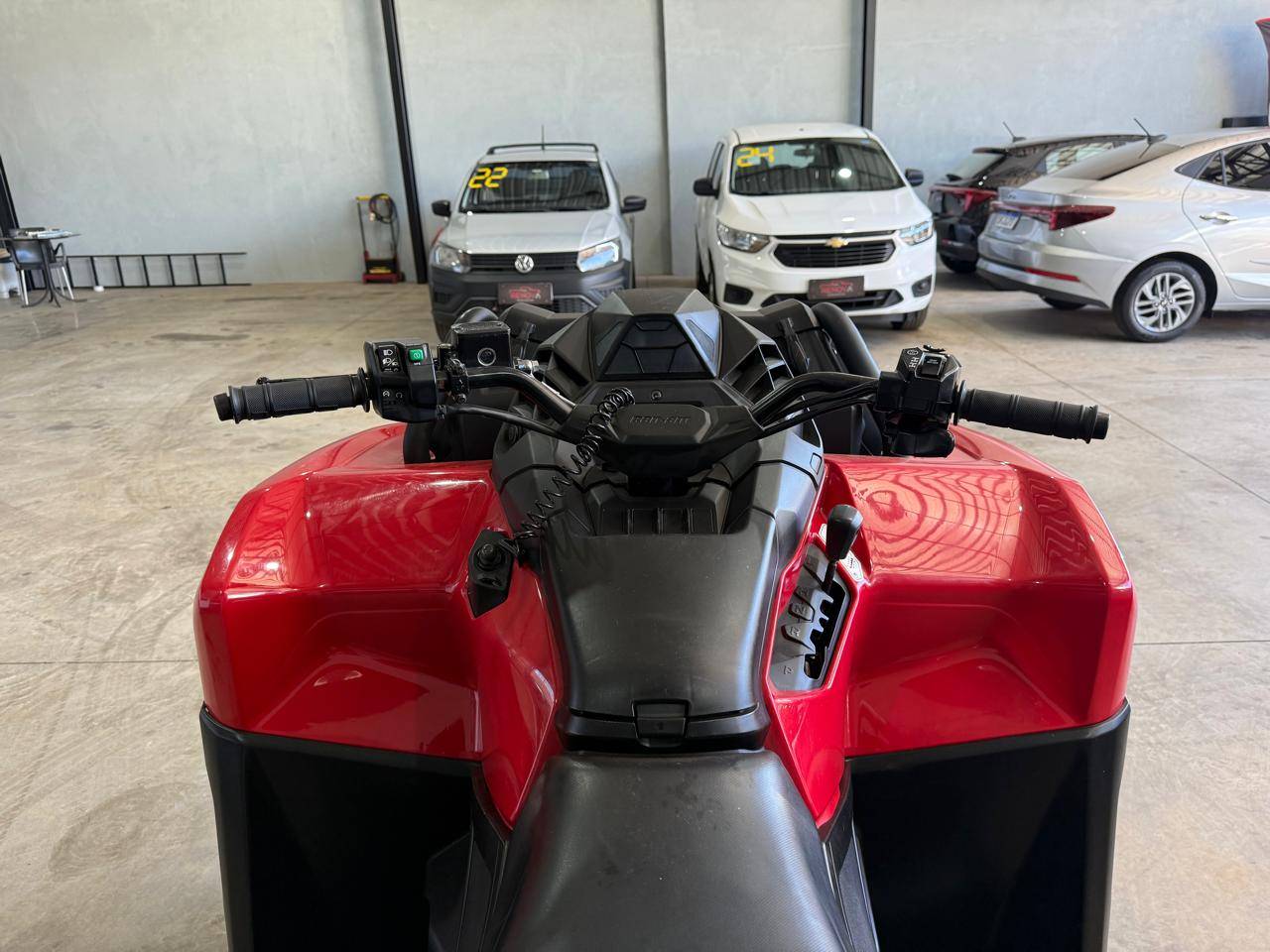 CAN-AM OUTLANDER X MR 700