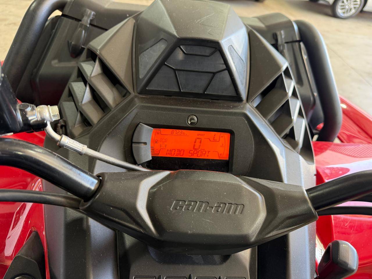 CAN-AM OUTLANDER X MR 700