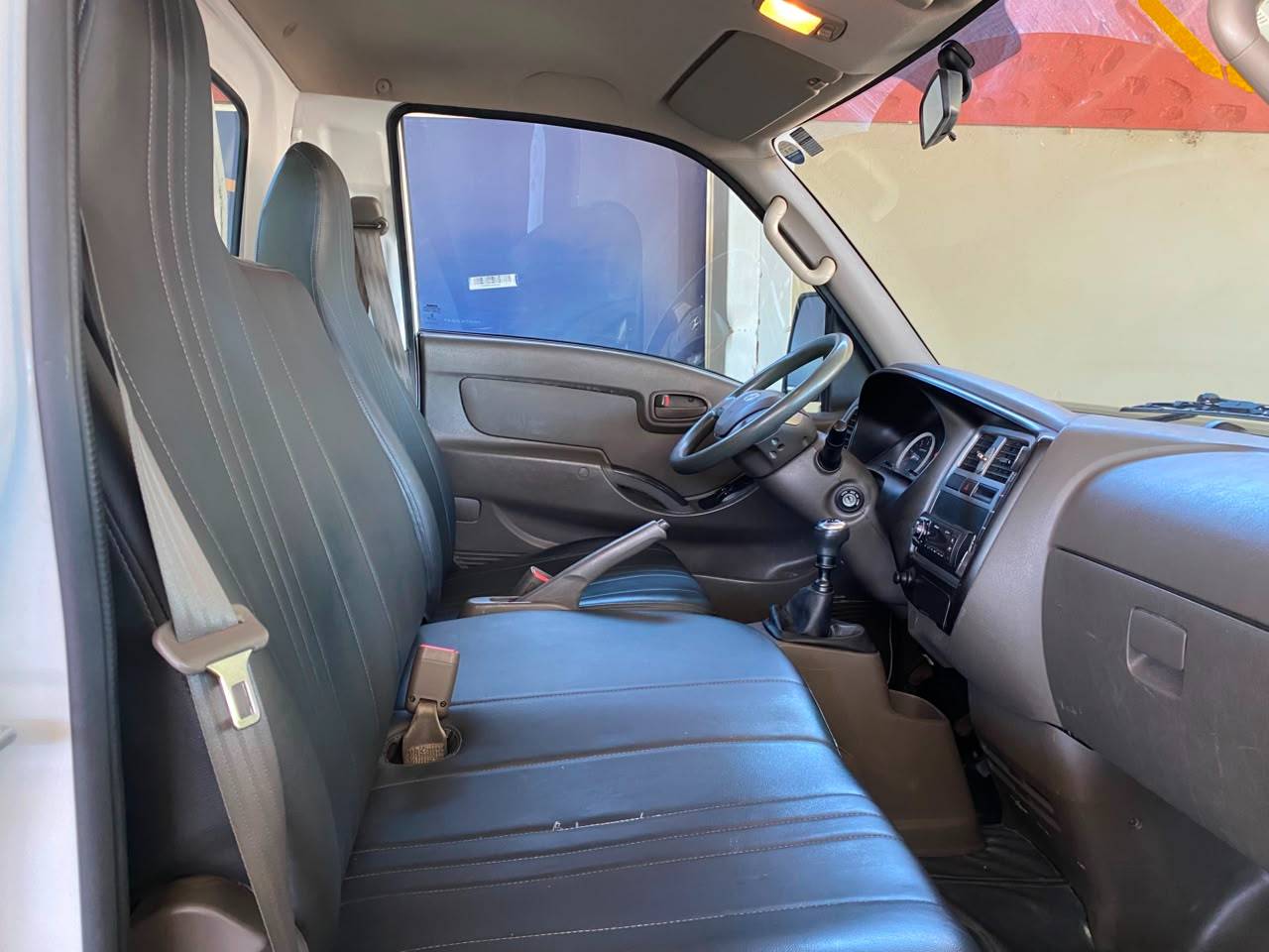 HYUNDAI HR