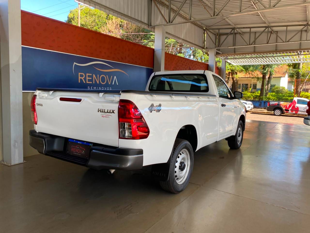 TOYOTA HILUX