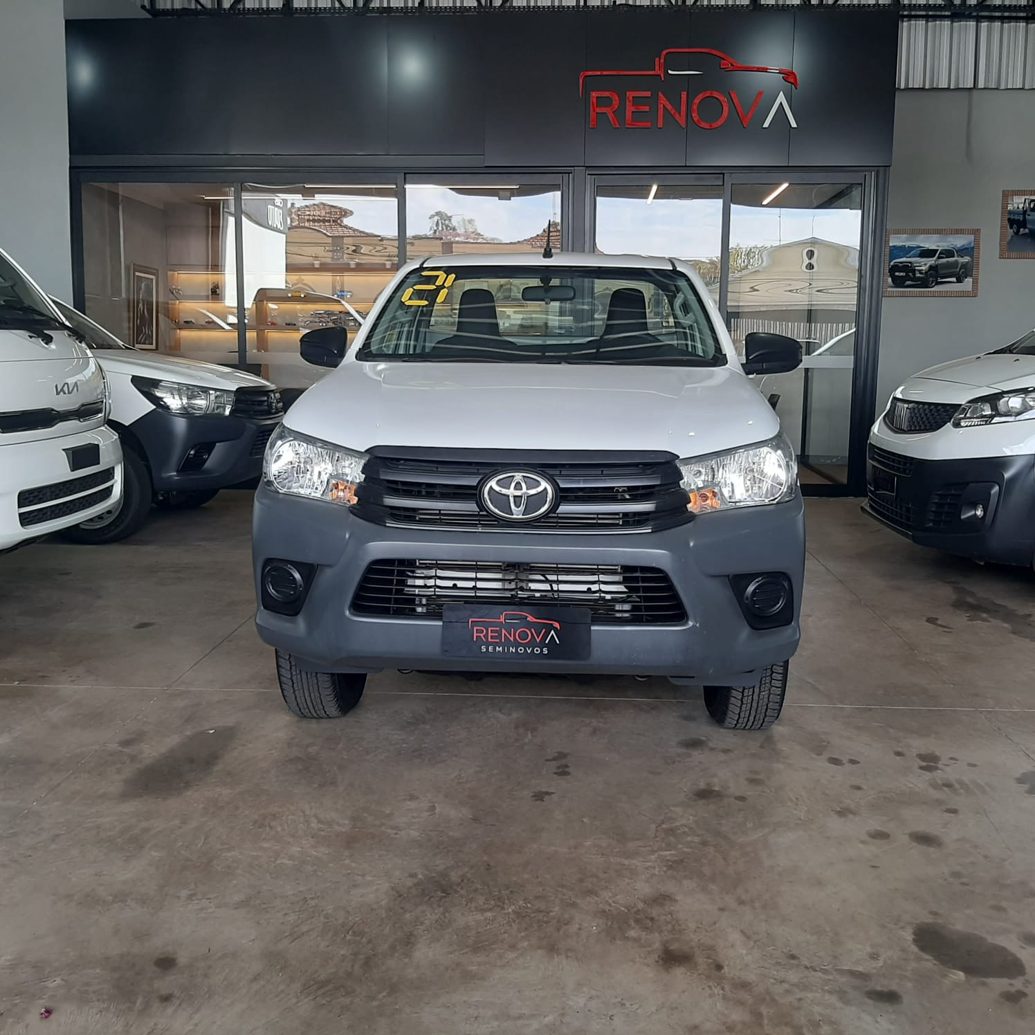 TOYOTA HILUX