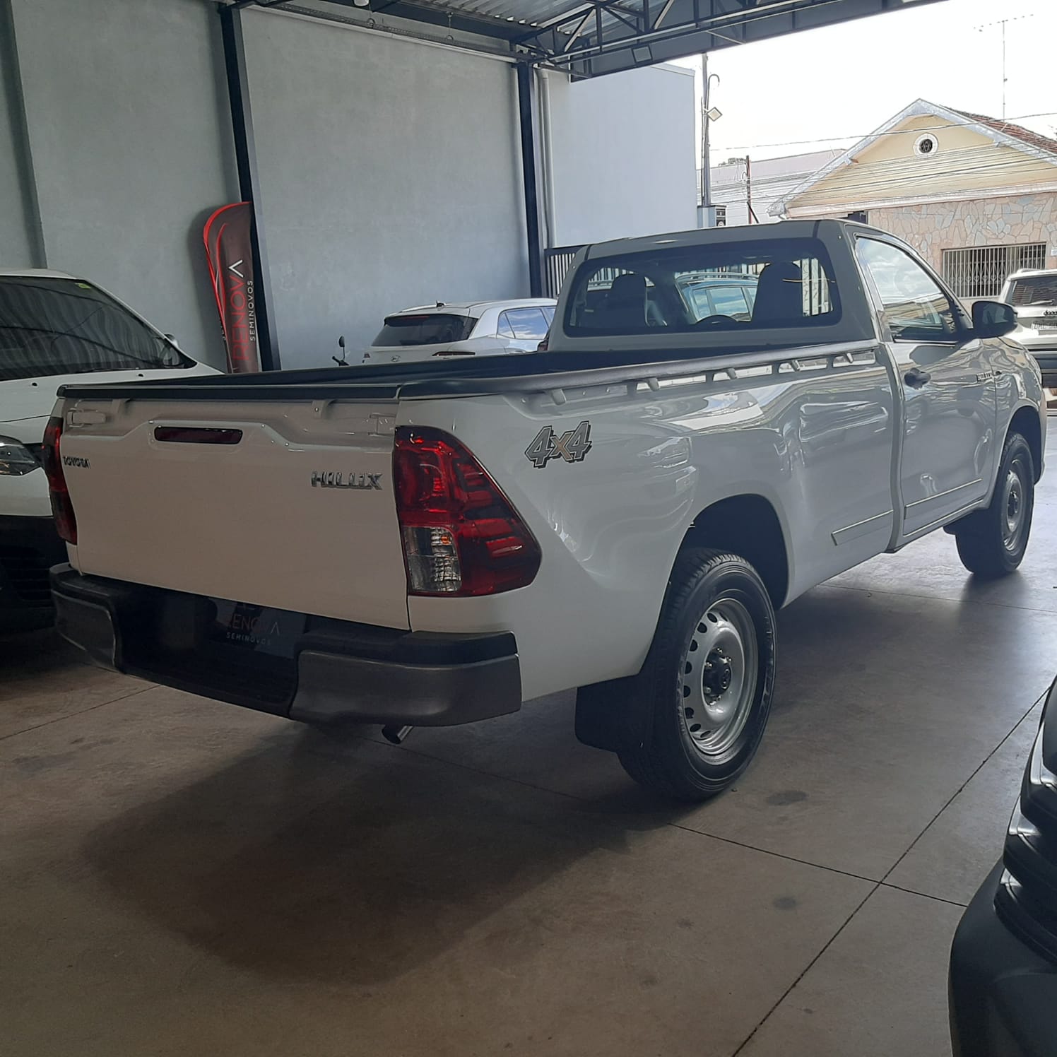 TOYOTA HILUX