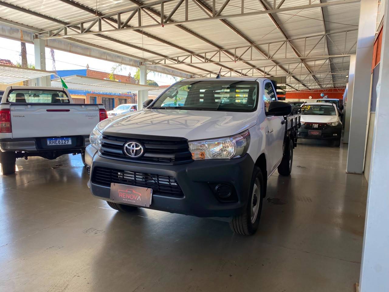 TOYOTA HILUX