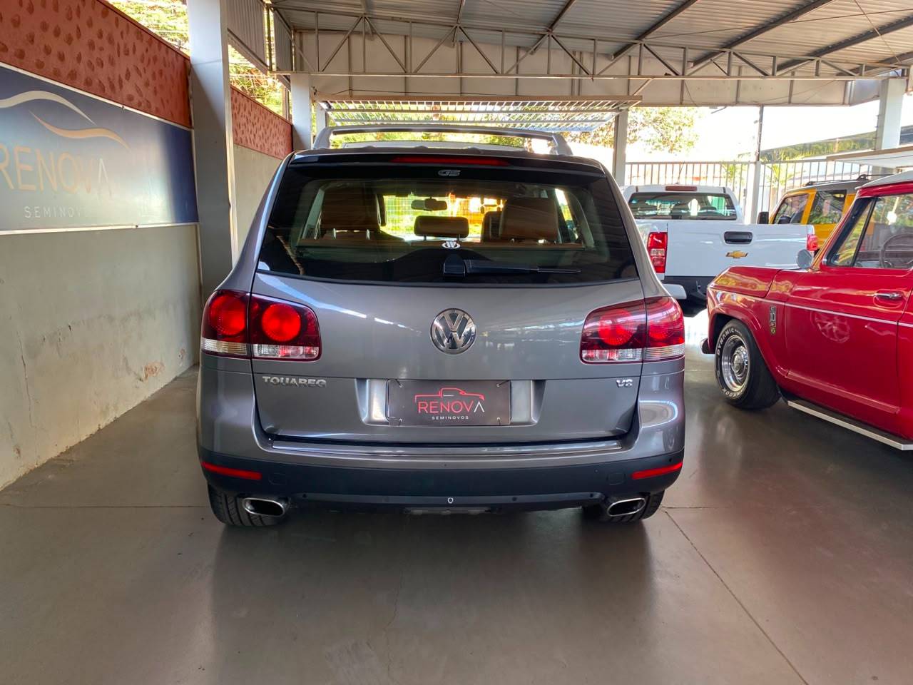 VOLKSWAGEN TOUAREG