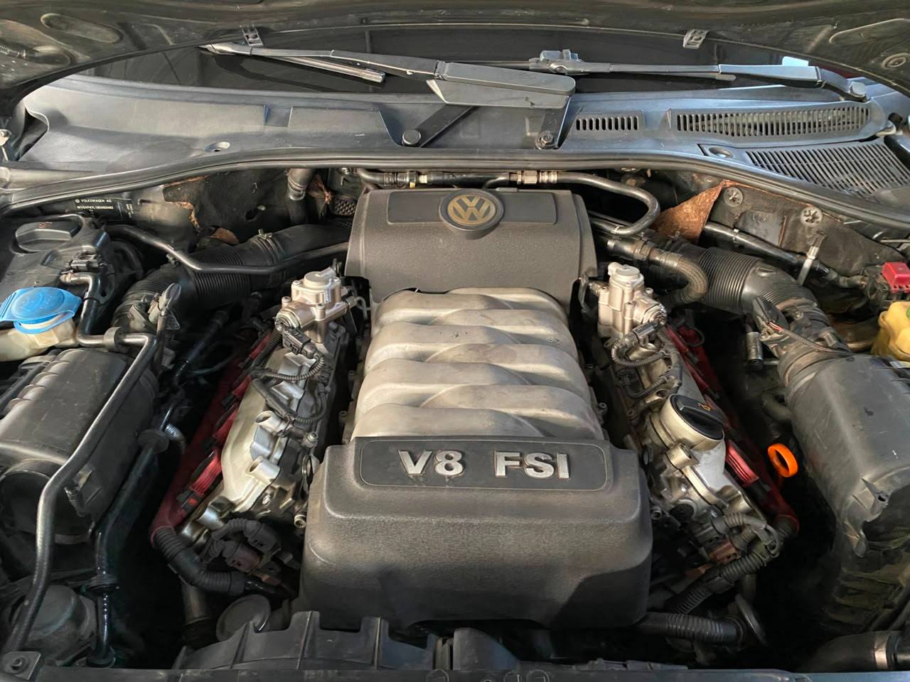 VOLKSWAGEN TOUAREG