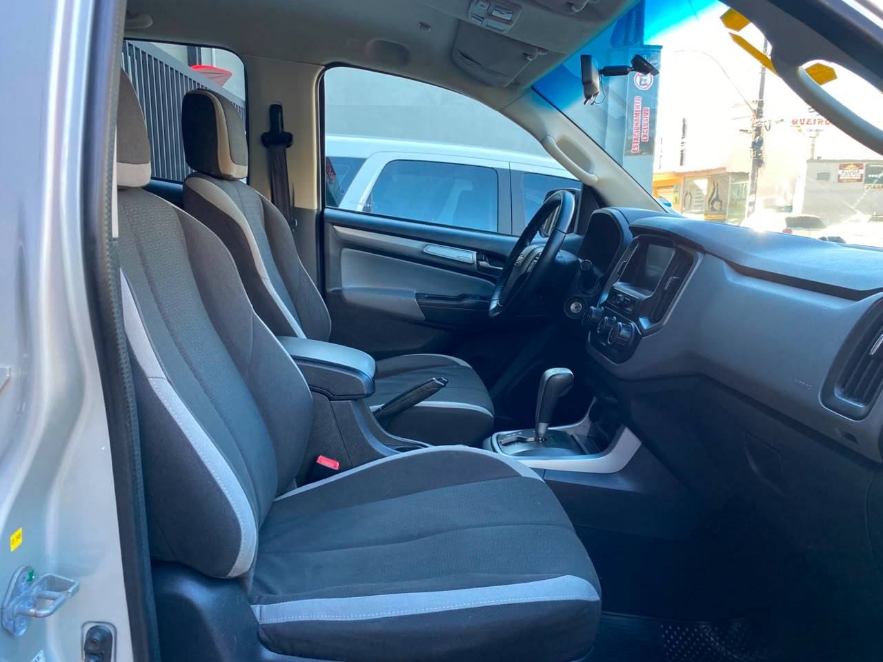 CHEVROLET S10
