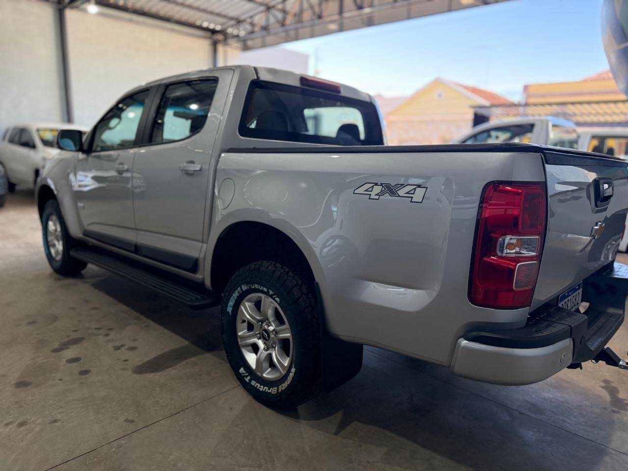 CHEVROLET S10