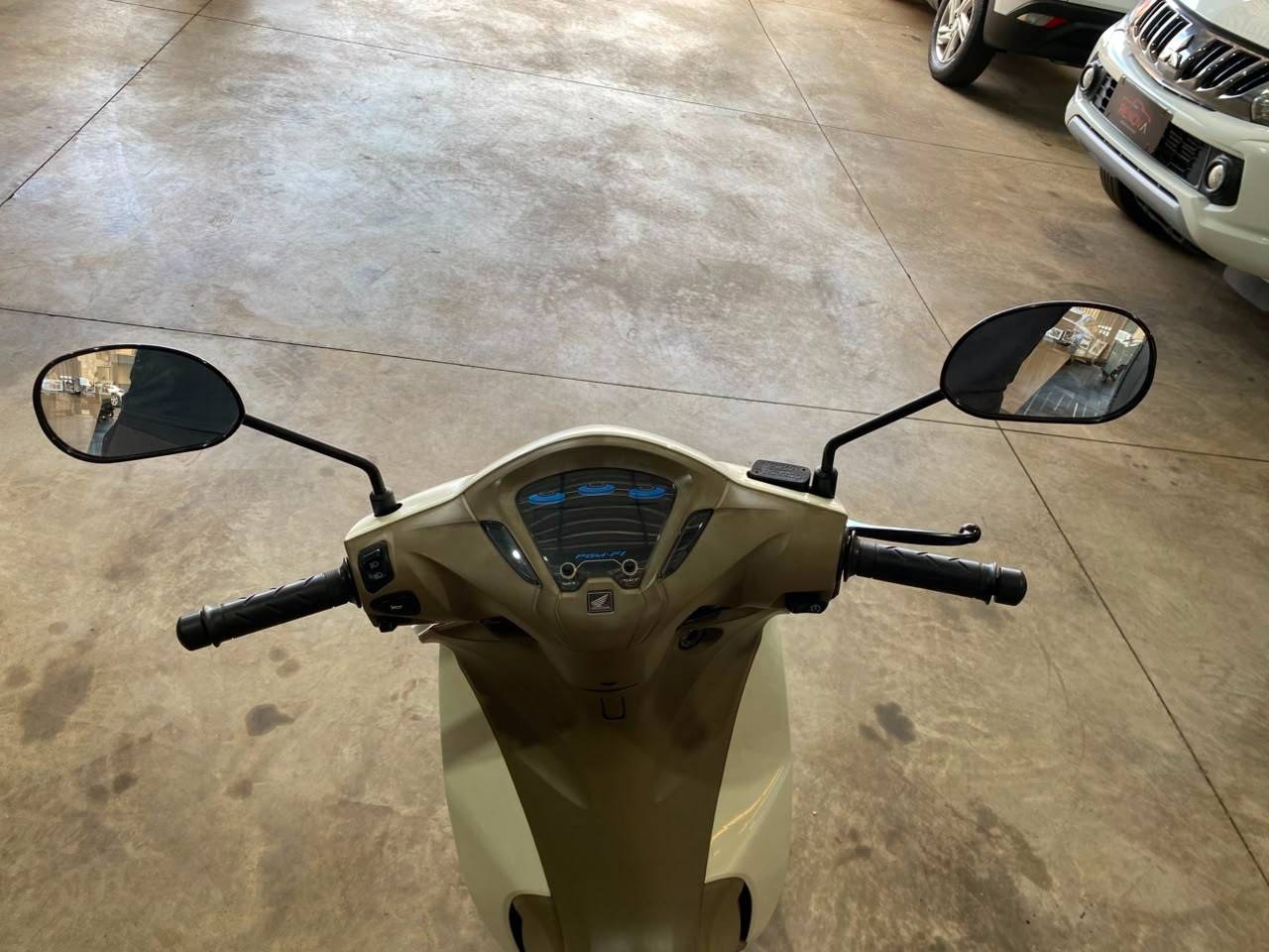 HONDA BIZ 125 ES