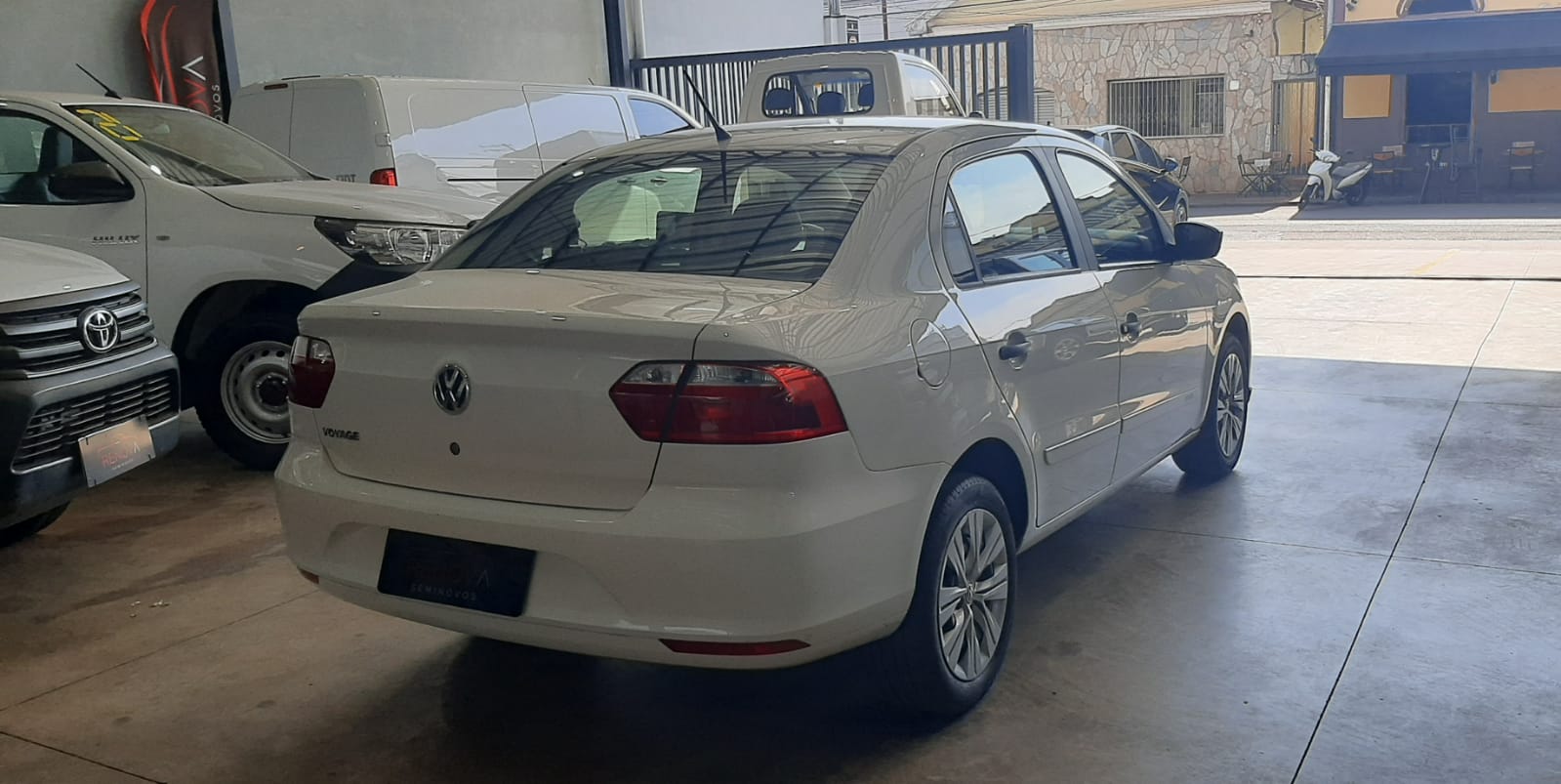 VOLKSWAGEN VOYAGE