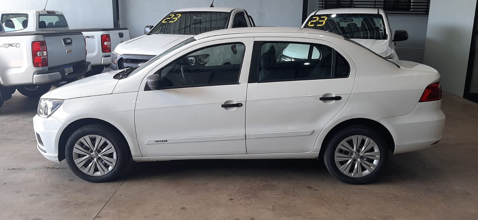 VOLKSWAGEN VOYAGE