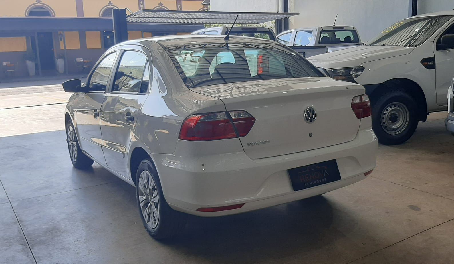VOLKSWAGEN VOYAGE