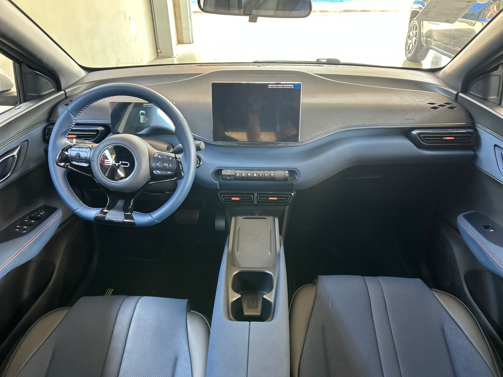BYD DOLPHIN