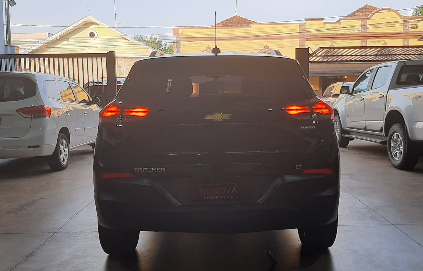 CHEVROLET TRACKER