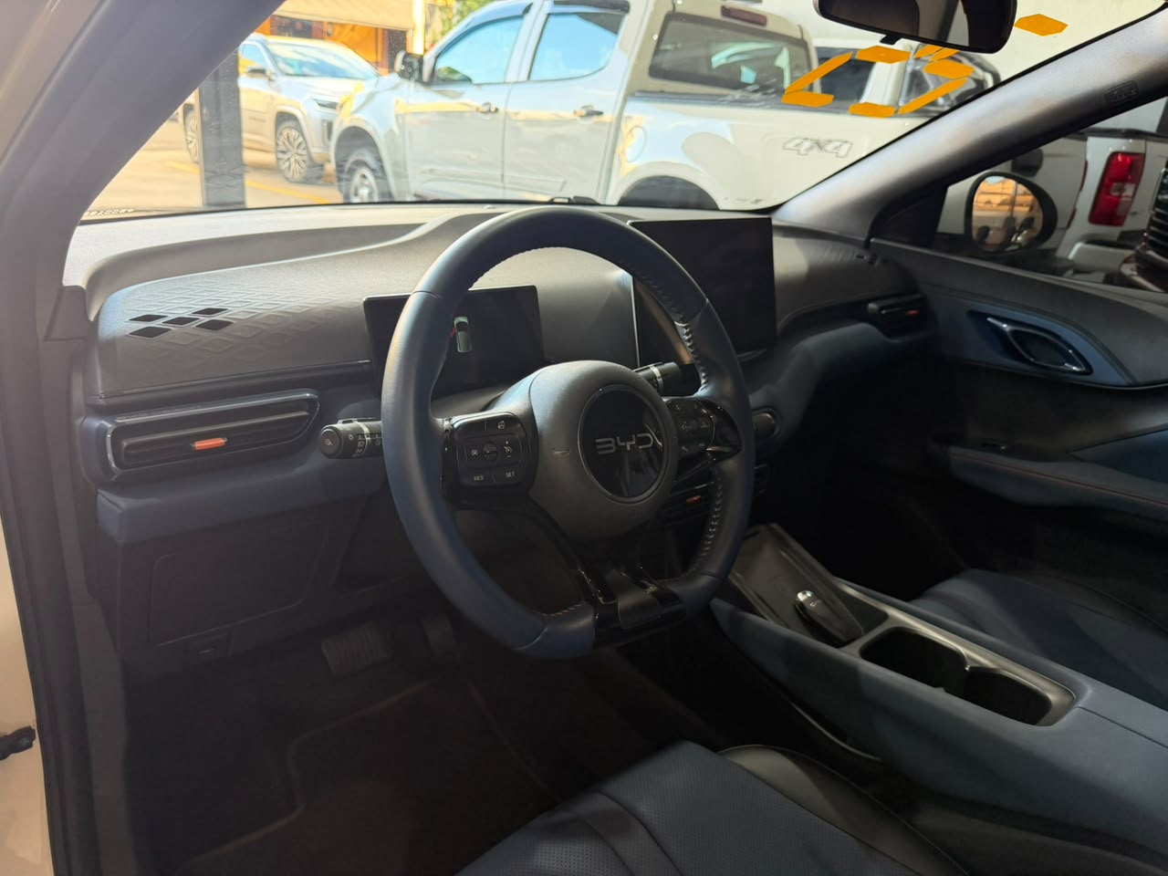 BYD DOLPHIN MINI