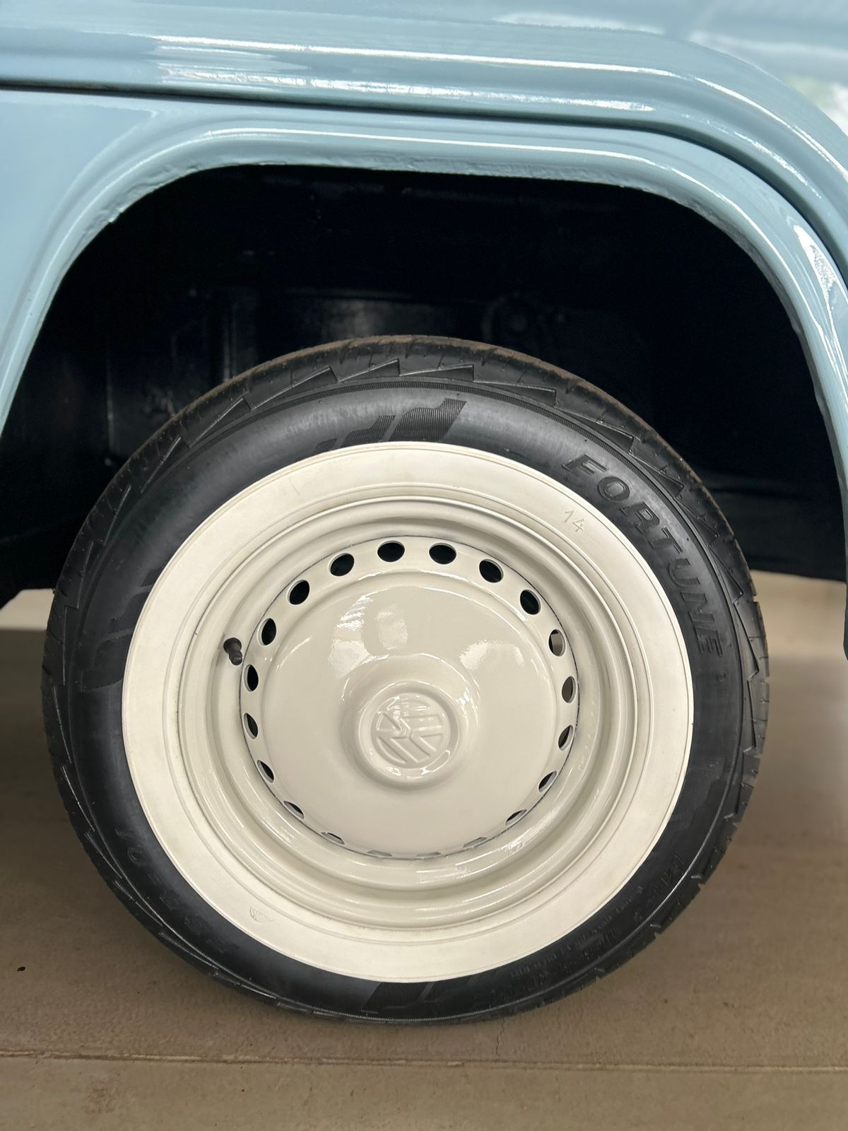 VOLKSWAGEN KOMBI