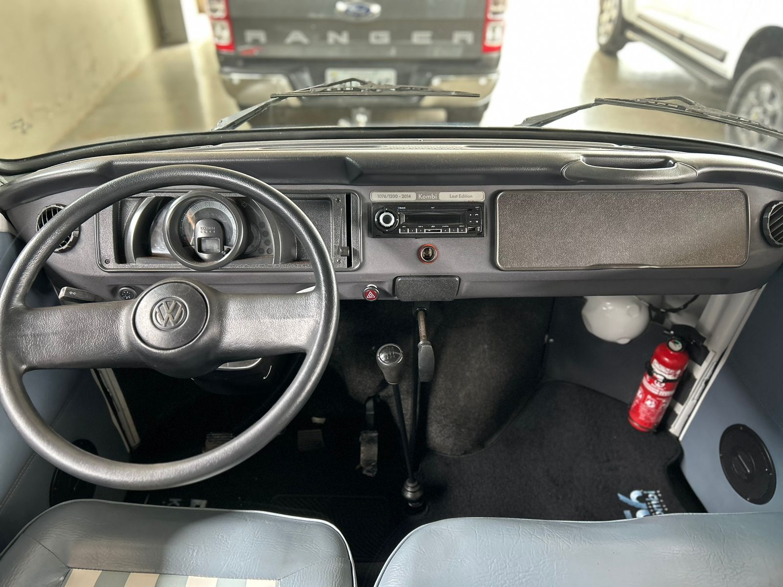VOLKSWAGEN KOMBI