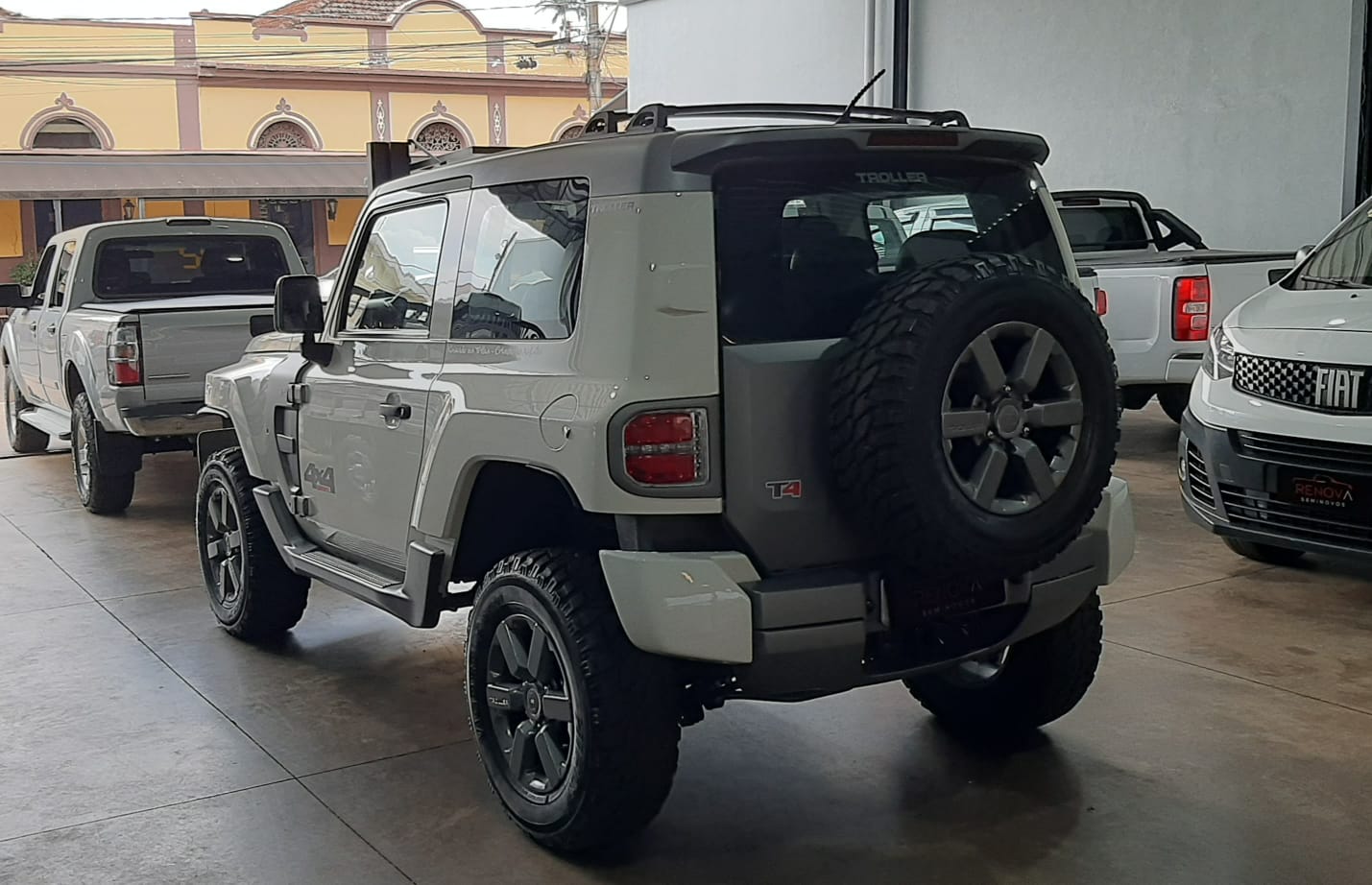 TROLLER T4