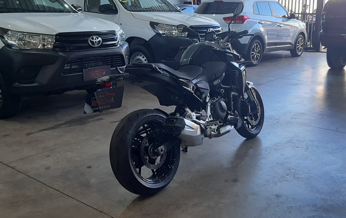 BMW F 900 R SPORT PLUS