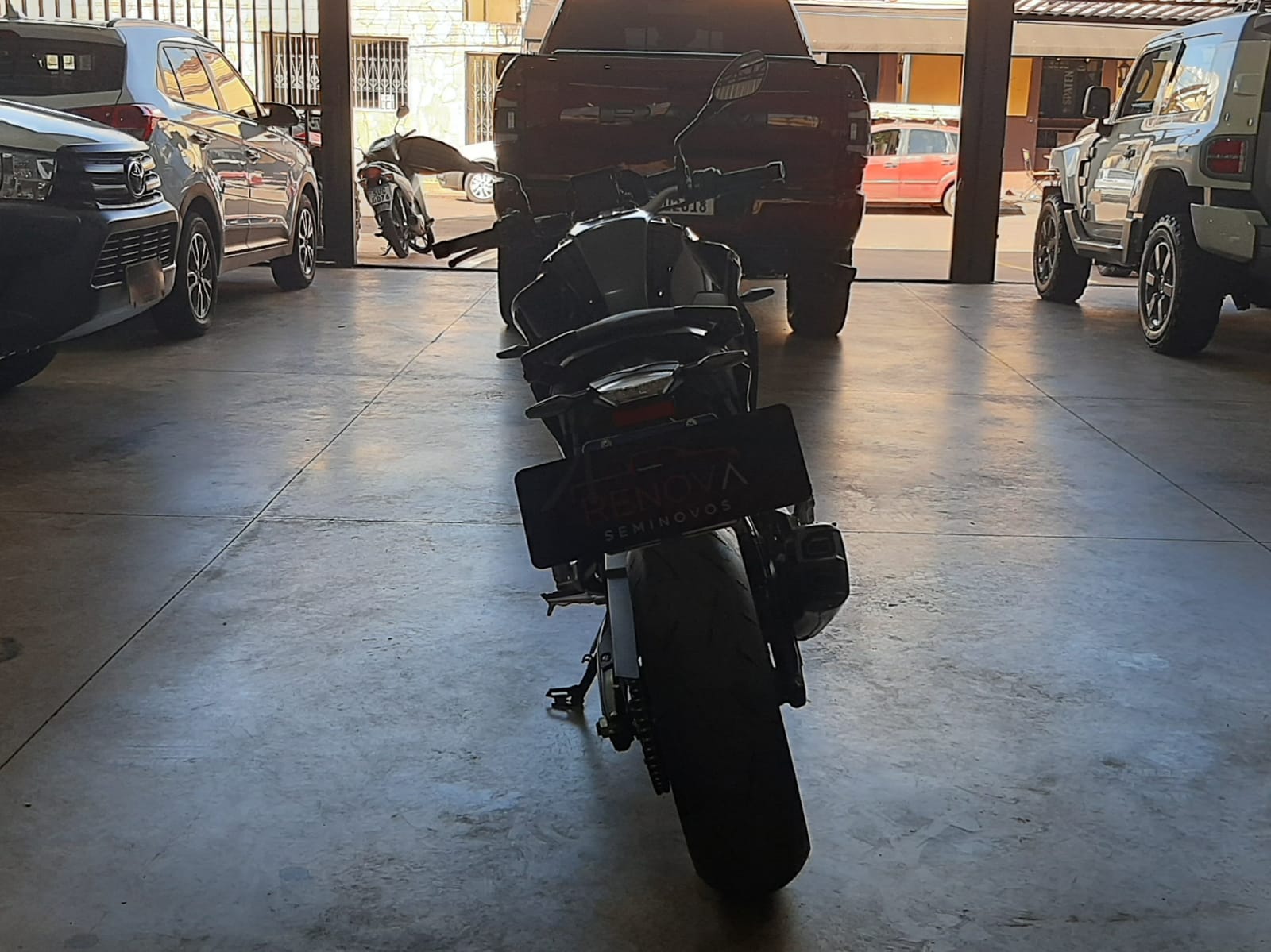 BMW F 900 R SPORT PLUS