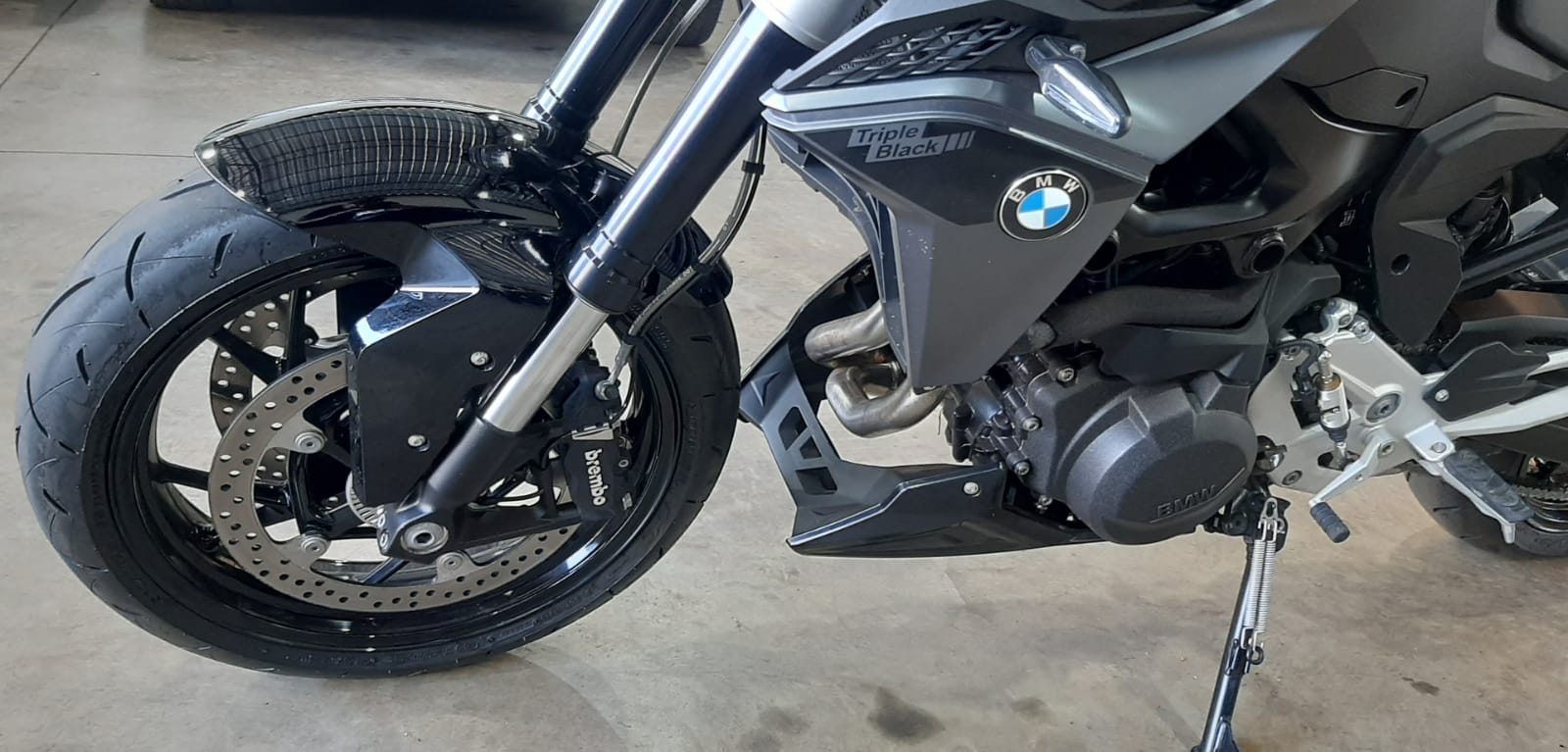 BMW F 900 R SPORT PLUS