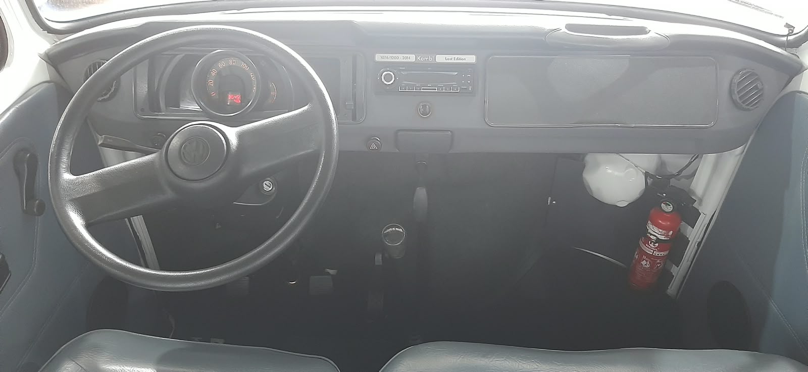 VOLKSWAGEN KOMBI