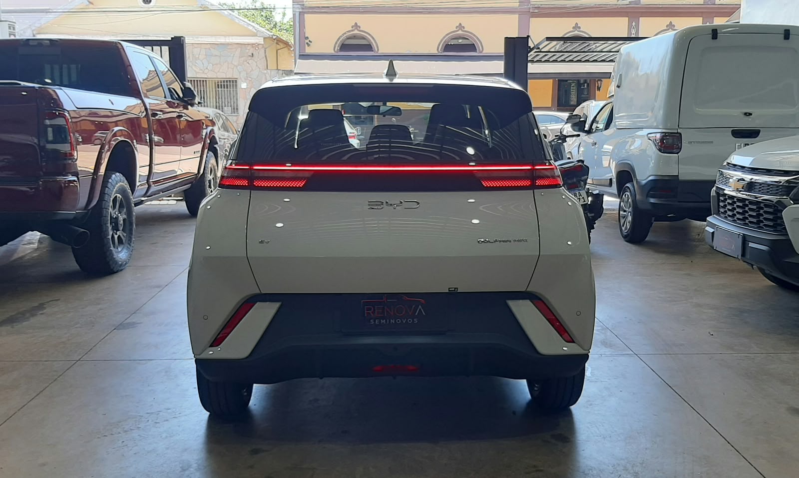 BYD DOLPHIN MINI