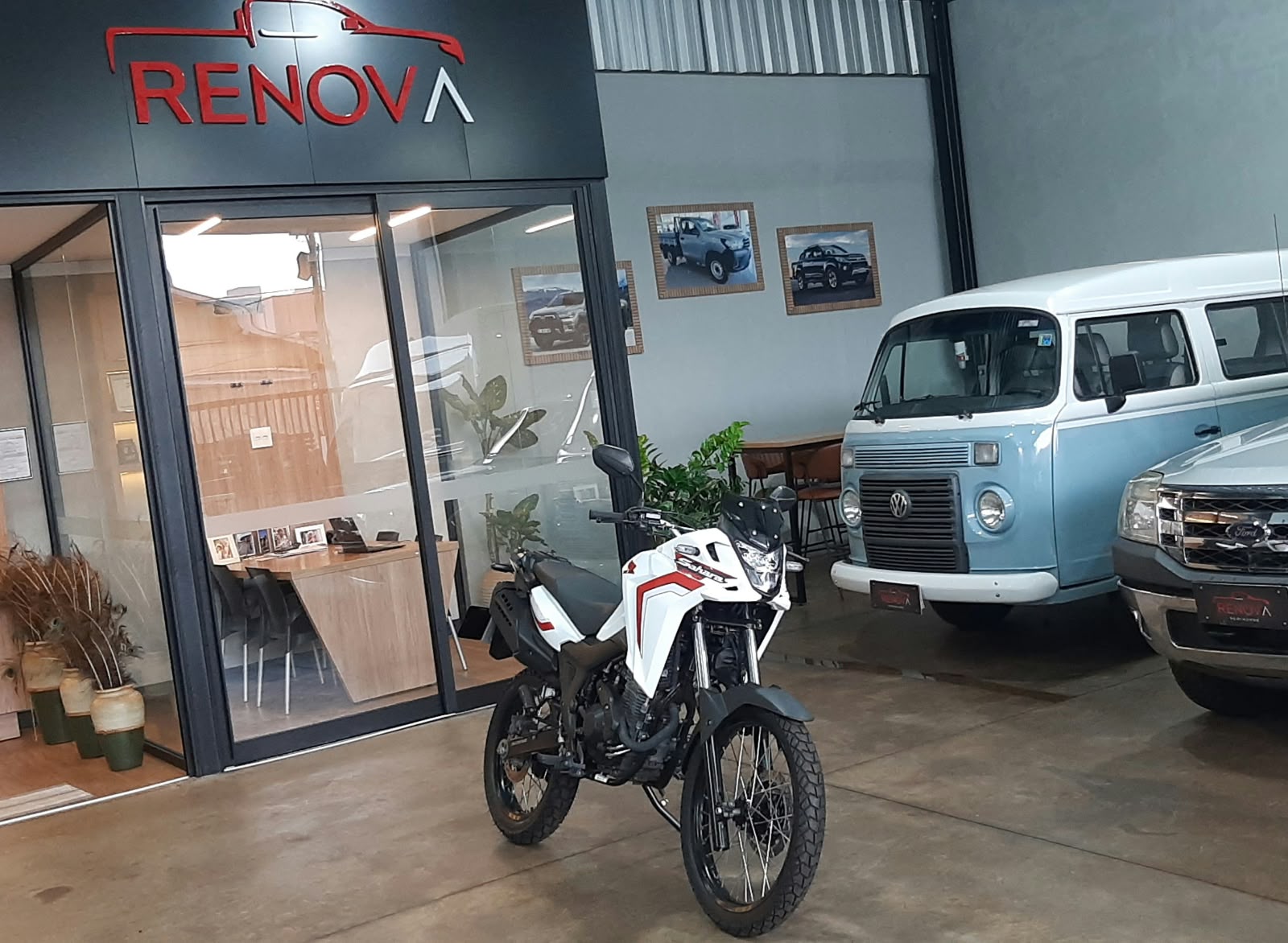 HONDA XRE 300 SAHARA