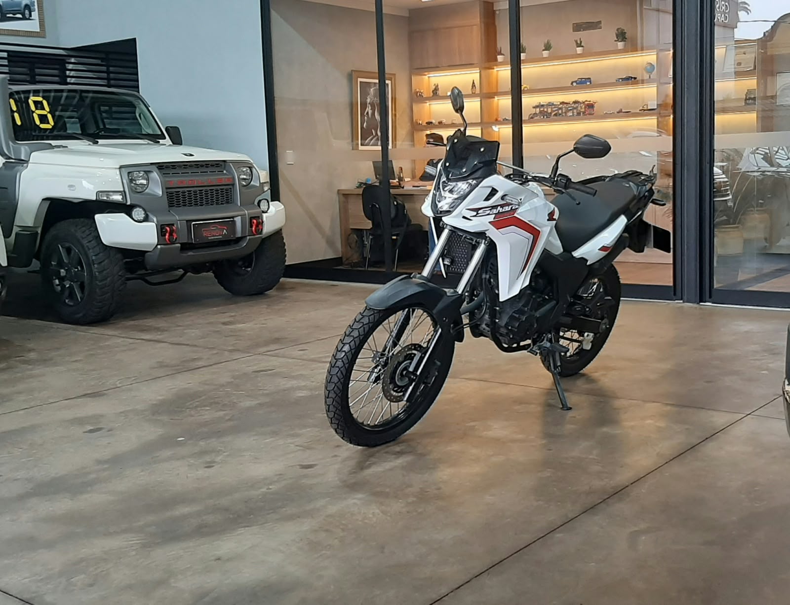 HONDA XRE 300 SAHARA