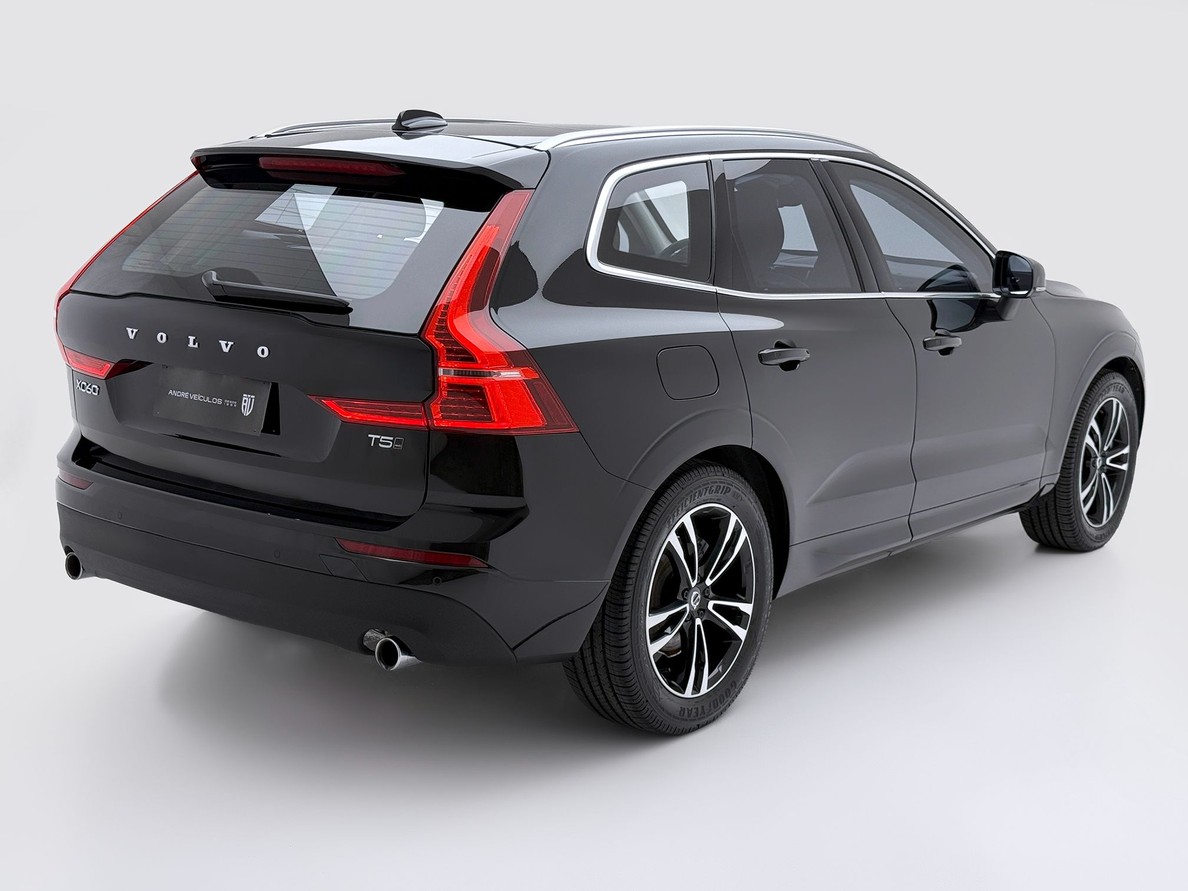 XC60 2.0 T5 MOMENTUM AWD