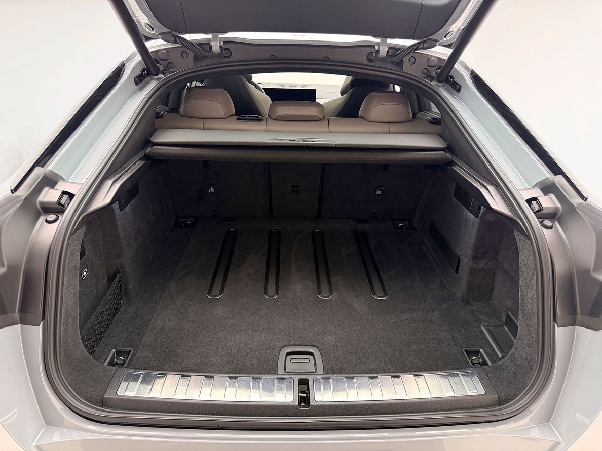 X6 4.4 V8 BITURBO M COMPETITION