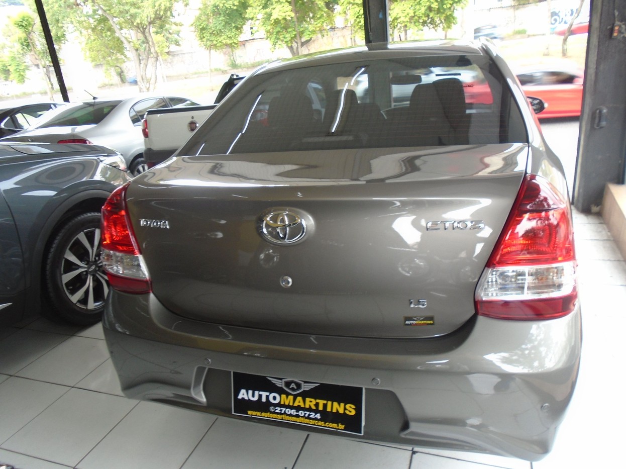 ETIOS 1.5 X PLUS SEDAN 16V
