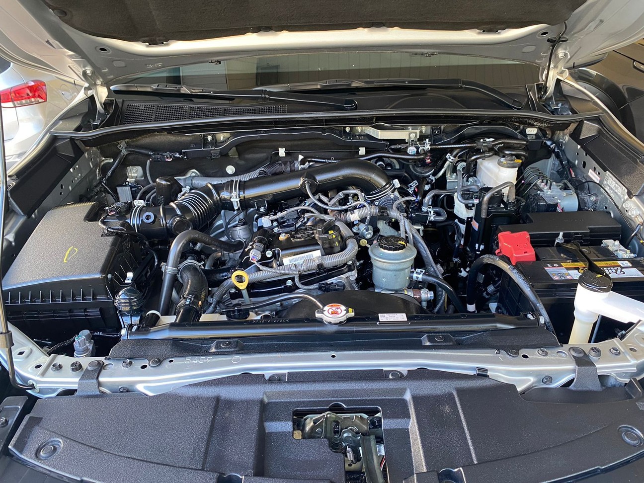 HILUX SW4 2.7 SRV 7 LUGARES 4X2 16V